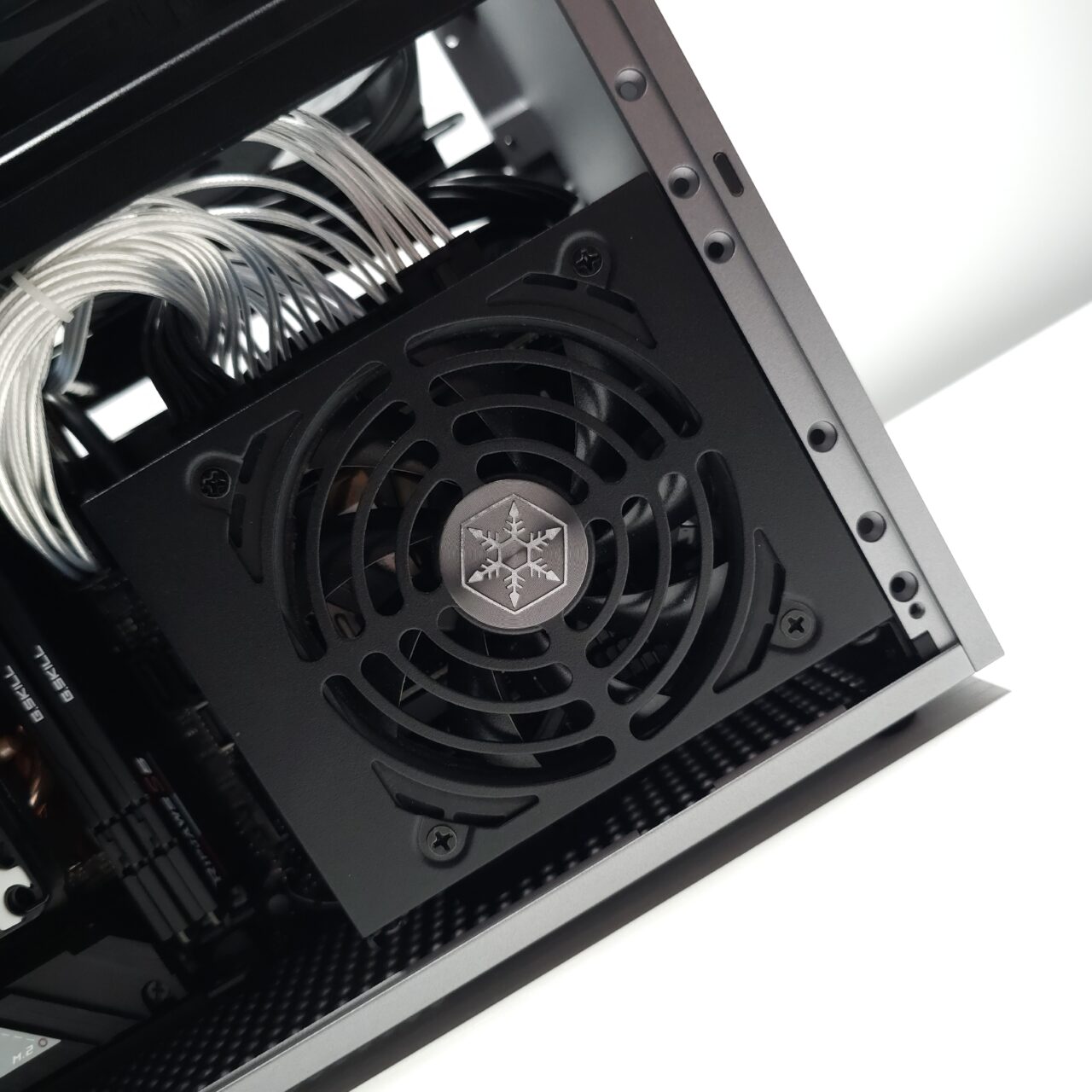 T1 Meta (4080S, Air Cooling) build photo 5