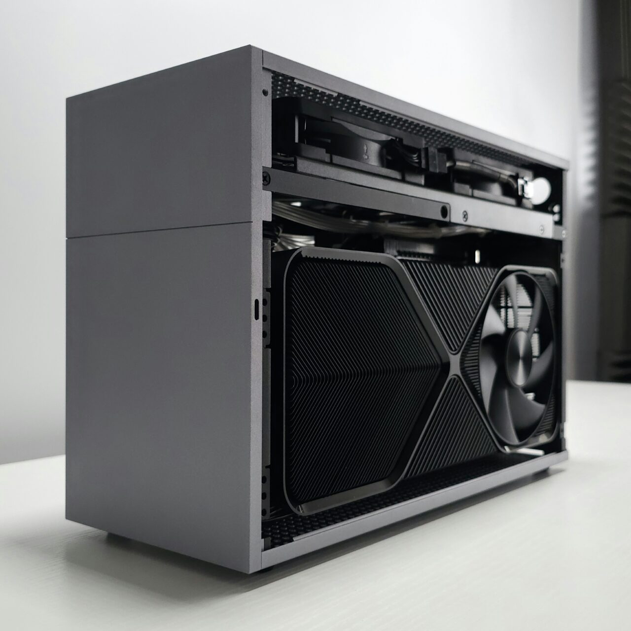T1 Meta (4080S, Air Cooling) — FormD T1 Sandwich V2.1
