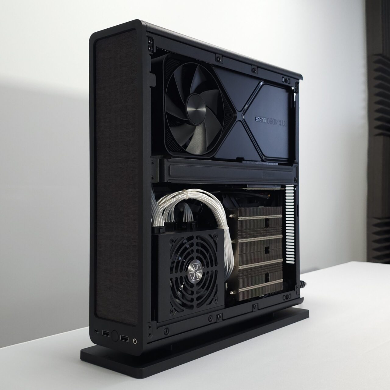 Fractal Console — Fractal Design Ridge